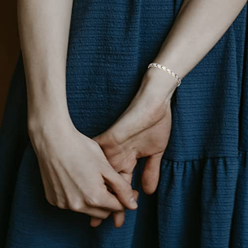 Titanium Steel Magnetic Bracelet for Women Arthritis.